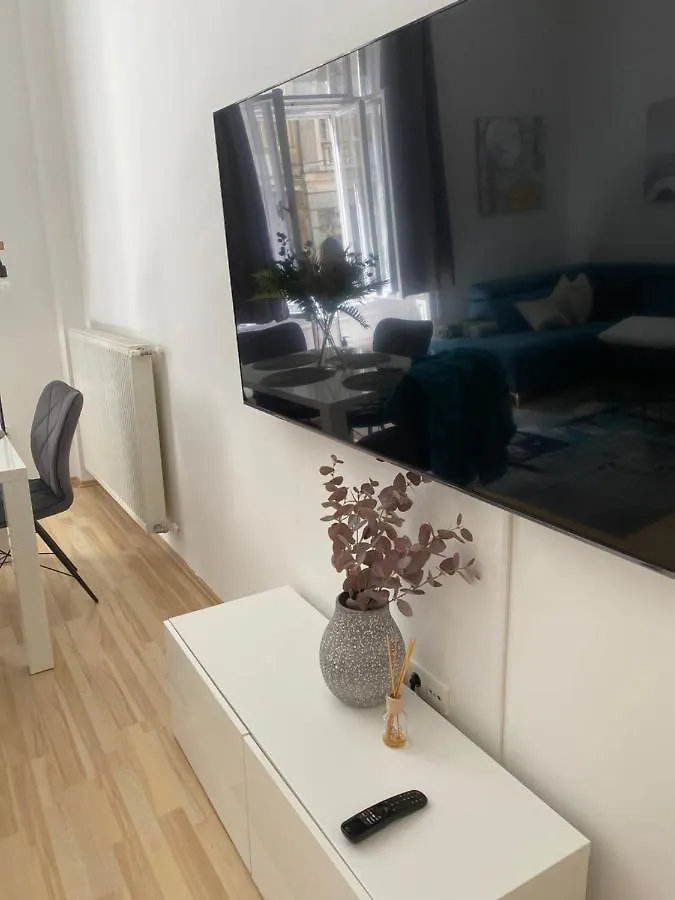 Blue Danube Apartment Downtown With Free Parking Budapešť 0*,  Maďarsko